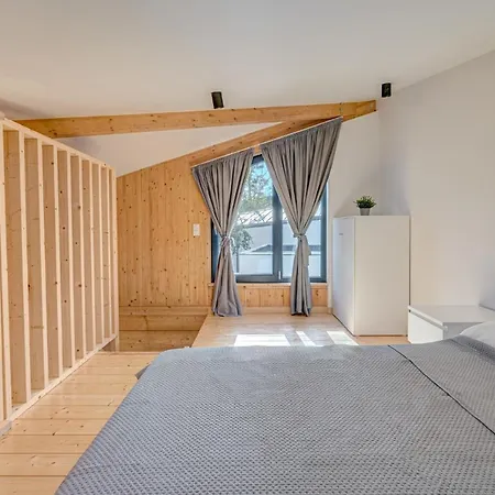 Yod * פוסטקובו